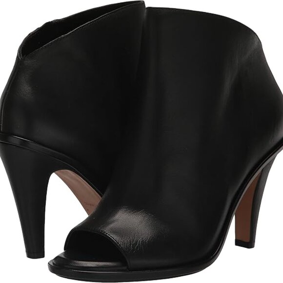 Vince Camuto Shoes - Vince Camuto Finndaya Leather Bootie - Black, Size 8M